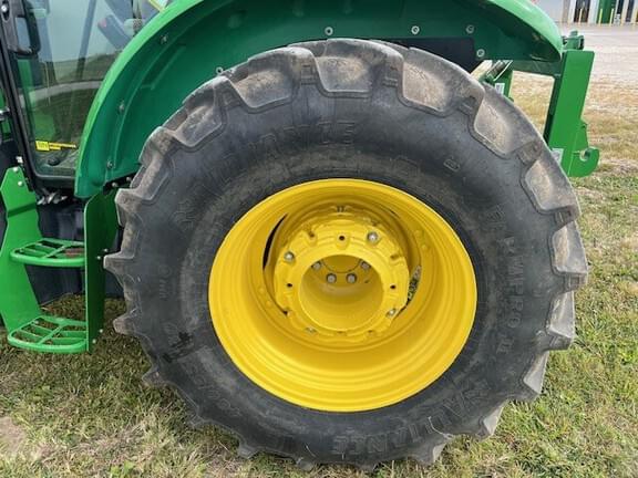 Image of John Deere 5115M equipment image 3