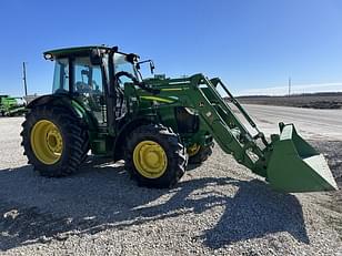 Main image John Deere 5115M 27