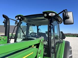 Main image John Deere 5115M 30