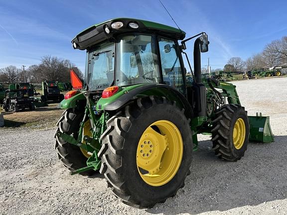 Image of John Deere 5115M equipment image 4