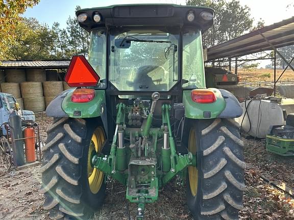 Image of John Deere 5115M equipment image 3