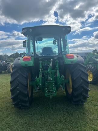 Image of John Deere 5115M equipment image 2
