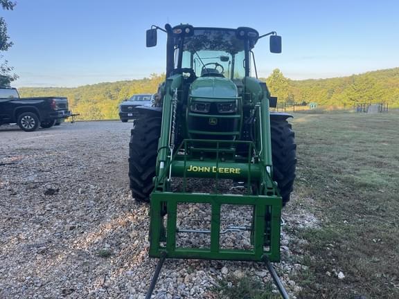 Image of John Deere 5115M equipment image 1