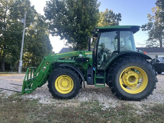 Image of John Deere 5115M equipment image 2