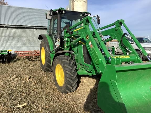 Image of John Deere 5115M equipment image 3