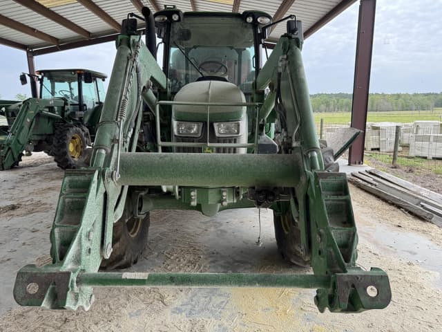 Image of John Deere 5115M equipment image 1