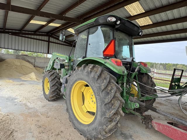 Image of John Deere 5115M equipment image 3