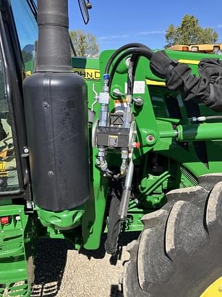 Image of John Deere 5115M equipment image 4