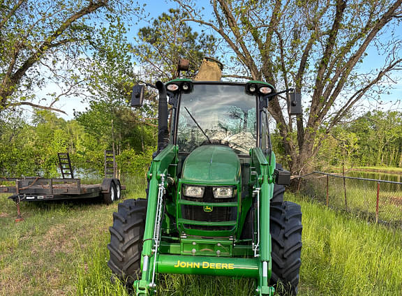 Image of John Deere 5115M Image 0