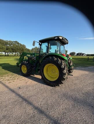 Image of John Deere 5115M equipment image 4