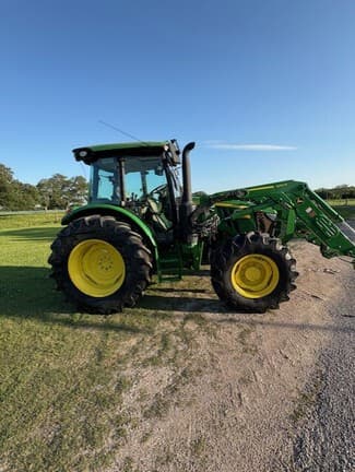 Image of John Deere 5115M equipment image 3