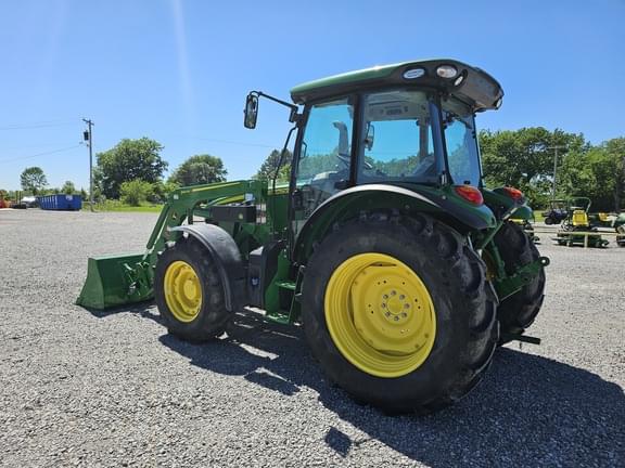Image of John Deere 5115M equipment image 3