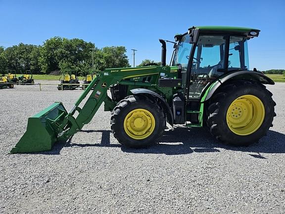 Image of John Deere 5115M equipment image 1