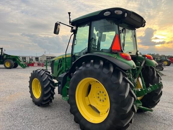 Image of John Deere 5115M Primary image