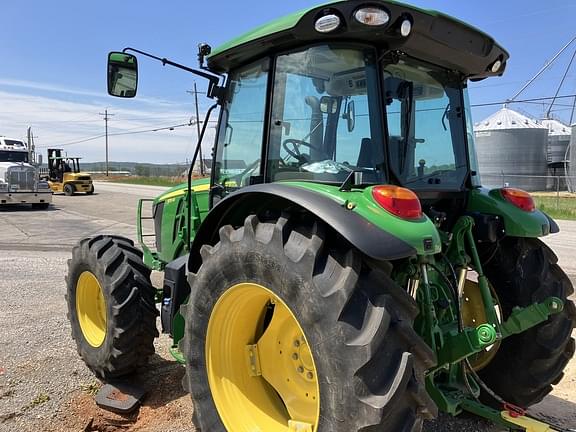 Main image John Deere 5115M 5