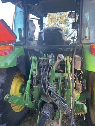 Image of John Deere 5115M equipment image 4