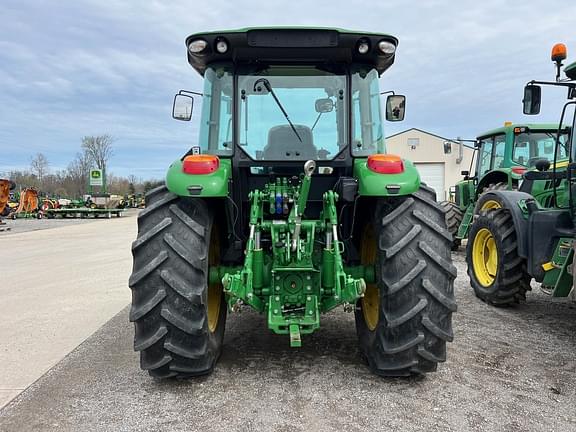 Image of John Deere 5115M equipment image 4