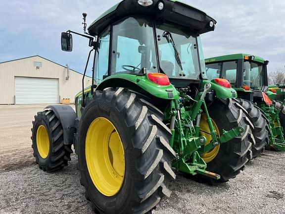 Image of John Deere 5115M equipment image 2