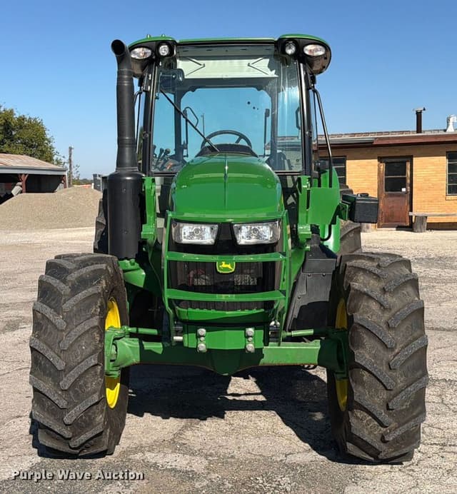 Image of John Deere 5115M equipment image 1