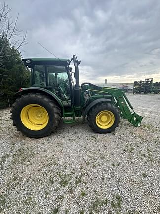 Image of John Deere 5115M equipment image 3