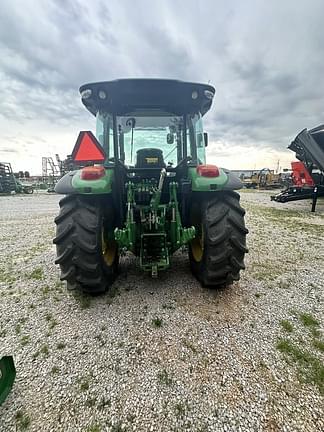 Image of John Deere 5115M equipment image 4