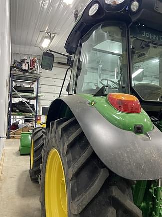 Image of John Deere 5115R equipment image 4
