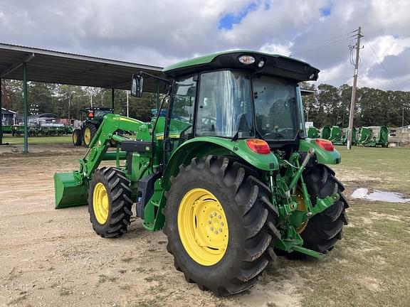 Image of John Deere 5125M equipment image 2