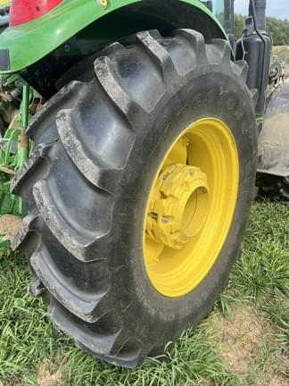 Image of John Deere 5125M equipment image 3