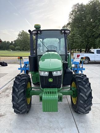 Image of John Deere 5125M equipment image 3
