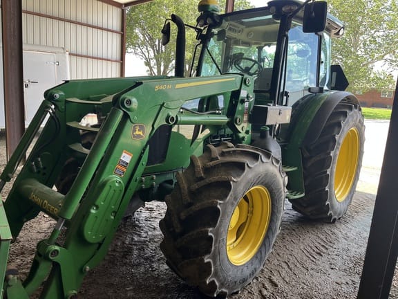 2022 John Deere 5125M Equipment Image0