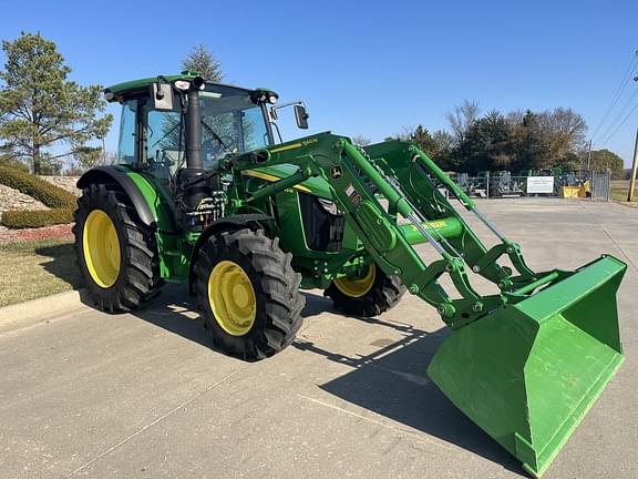 Image of John Deere 5125M equipment image 3