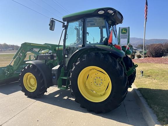 Image of John Deere 5125M equipment image 1