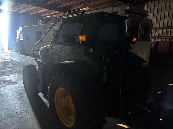 Image of John Deere 5125M equipment image 1