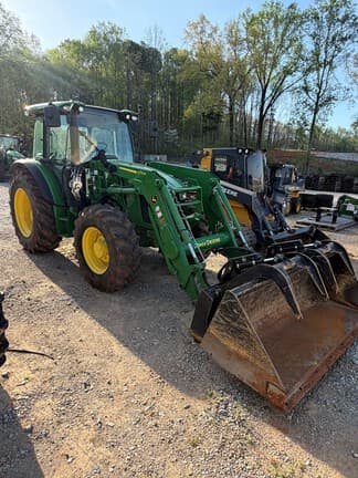 Image of John Deere 5125M equipment image 2