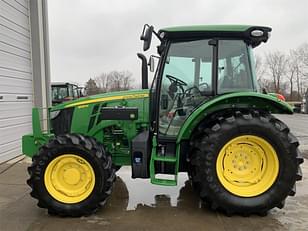 Main image John Deere 5125M 10