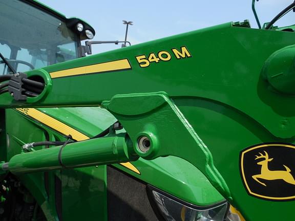 Image of John Deere 5125M equipment image 2