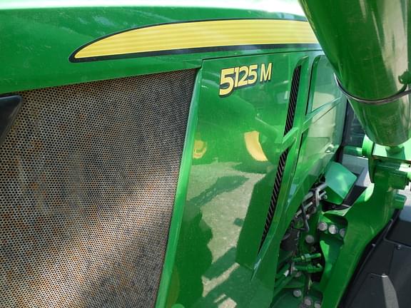 Image of John Deere 5125M equipment image 4