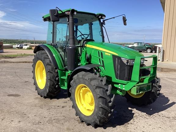 Image of John Deere 5125M equipment image 2