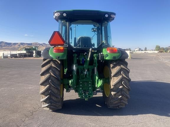Image of John Deere 5125M equipment image 4