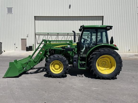 Image of John Deere 5125M equipment image 1