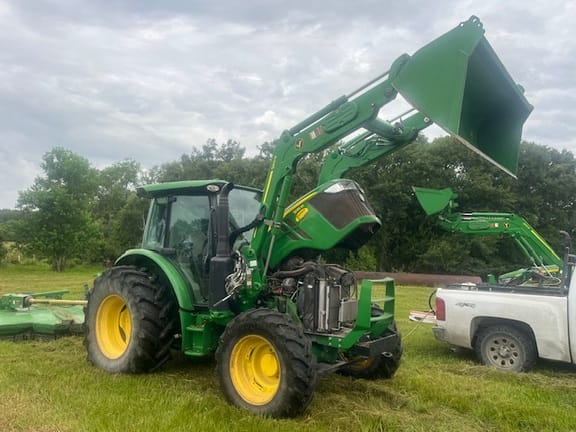 2022 John Deere 5125M Equipment Image0