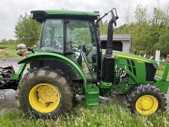 Image of John Deere 5125M equipment image 2