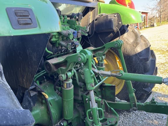 Image of John Deere 5125M equipment image 4