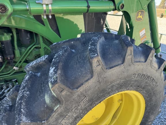 Image of John Deere 5125M equipment image 3