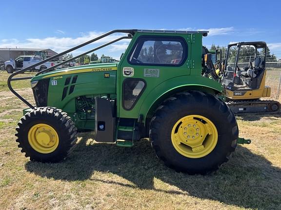 Image of John Deere 5125ML equipment image 1