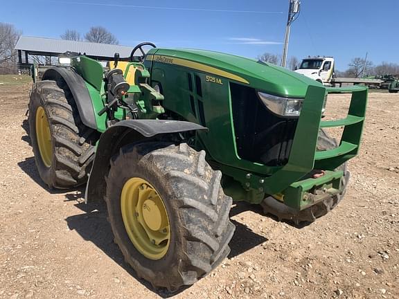 Image of John Deere 5125ML equipment image 3