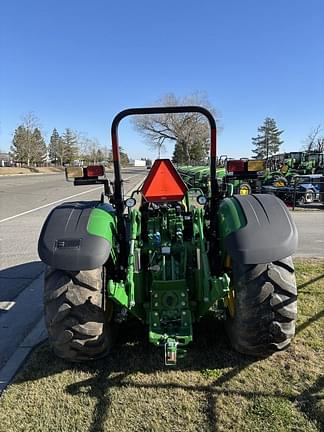 Image of John Deere 5125ML Image 1