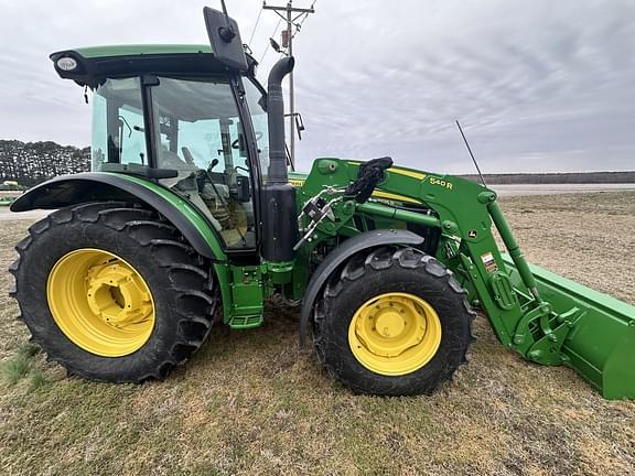 Image of John Deere 5125R equipment image 1