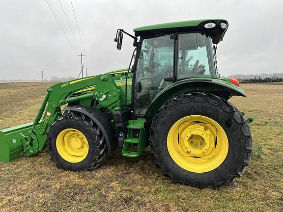 Image of John Deere 5125R equipment image 1