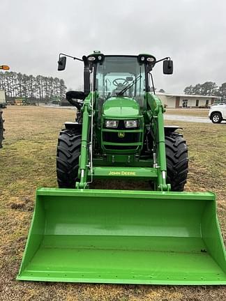 Image of John Deere 5125R equipment image 3